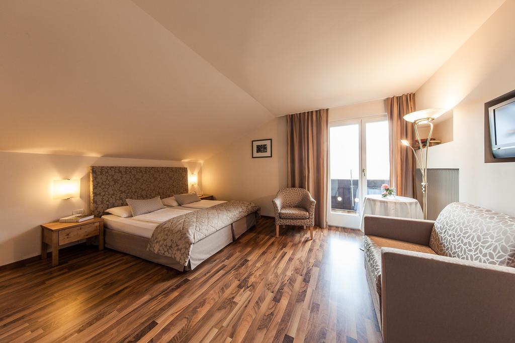 Hotel Landhaus Innerhofer Schenna Εξωτερικό φωτογραφία