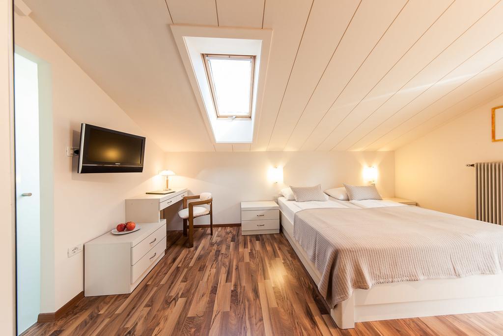 Hotel Landhaus Innerhofer Schenna Εξωτερικό φωτογραφία