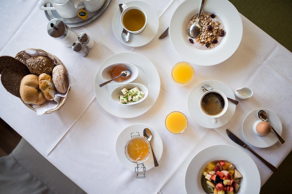 Hotel Landhaus Innerhofer Schenna Εξωτερικό φωτογραφία