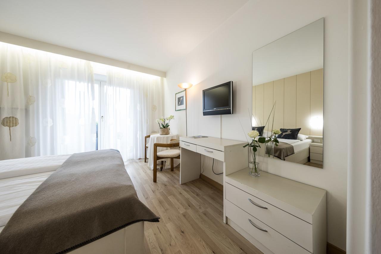 Hotel Landhaus Innerhofer Schenna Εξωτερικό φωτογραφία